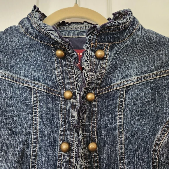 Jones Wear Denim Vest with Silver Buttons - Picture 3 of 11